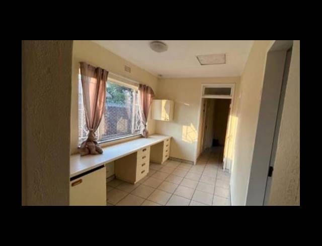 3 BEDROOM TOWNHOUSE FOR SALE IN BIRCHLEIGH